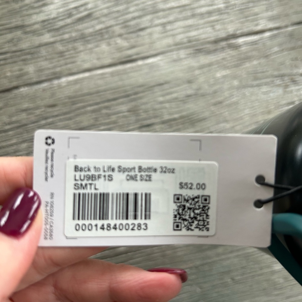 NWT lululemon athletica Back to Life Teal Stainless Steel Water Bottle 32oz - Picture 10 of 10
